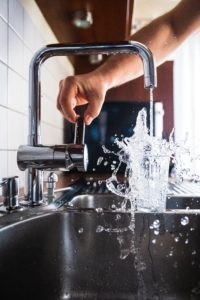 fill water glass from sink